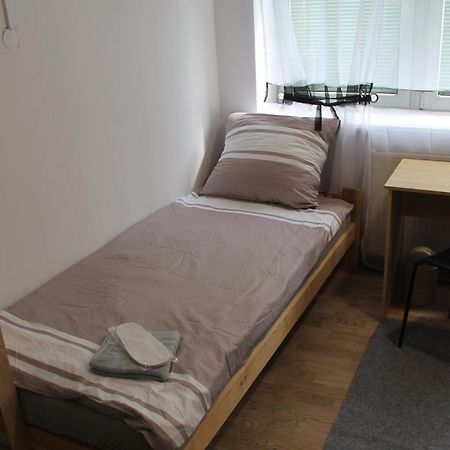 Saska Ochota Forest Guest House Warszawa Zewnętrze zdjęcie