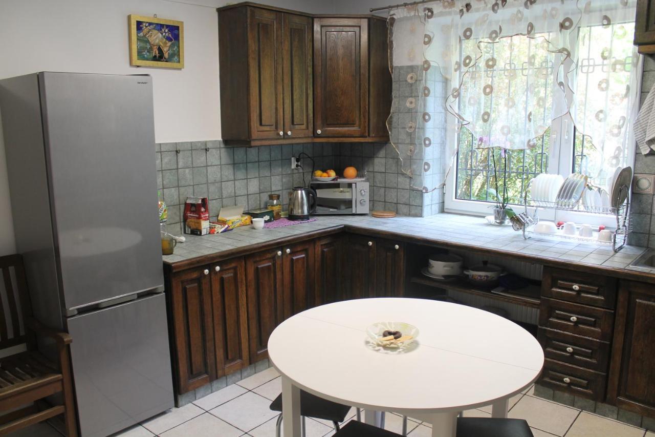 Saska Ochota Forest Guest House Warszawa Zewnętrze zdjęcie