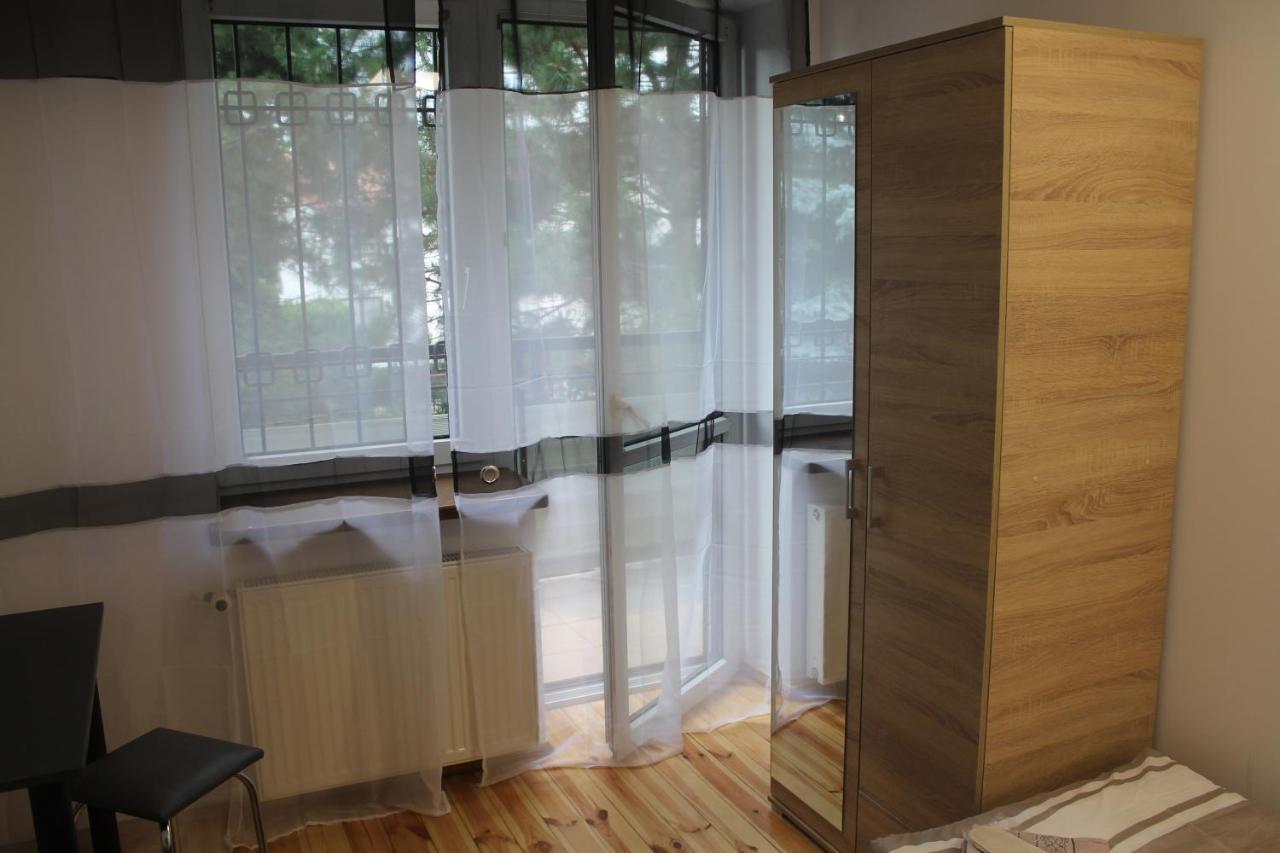 Saska Ochota Forest Guest House Warszawa Zewnętrze zdjęcie