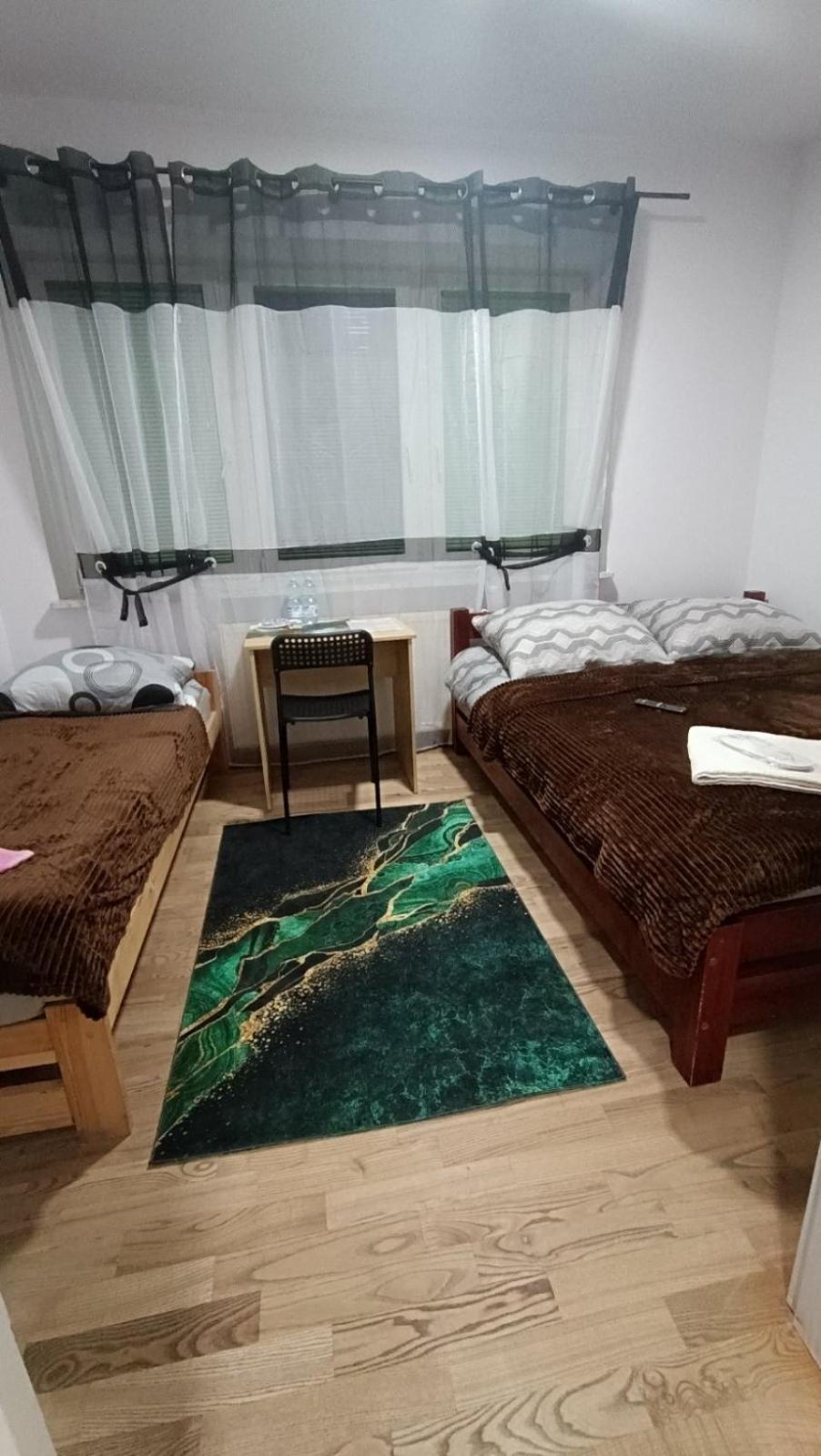 Saska Ochota Forest Guest House Warszawa Zewnętrze zdjęcie